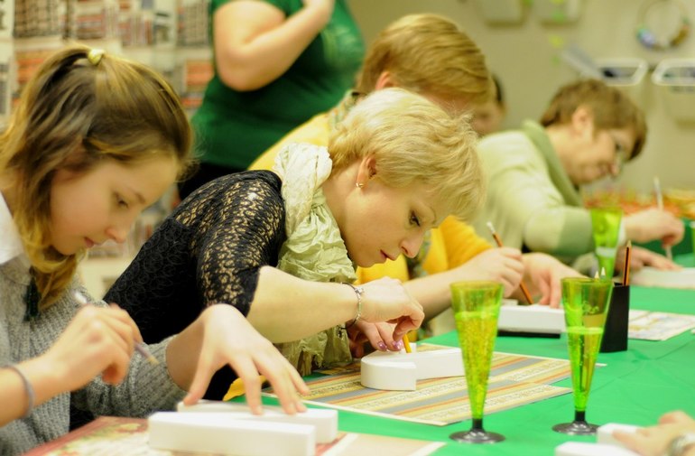 Расписание на апрель! + фотографии с ДР Мемуариса