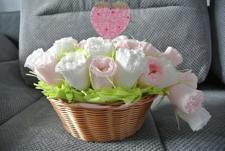 К 8 марта трудилась для знакомых! Делала подарки.