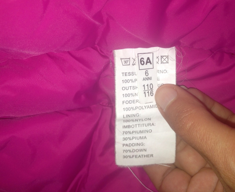 Наши пальто Moschino 3года, в идеале и Kenzo 6 лет новое в С-Пб+ почта