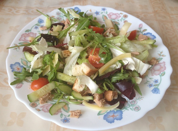 Очень простенький салатец