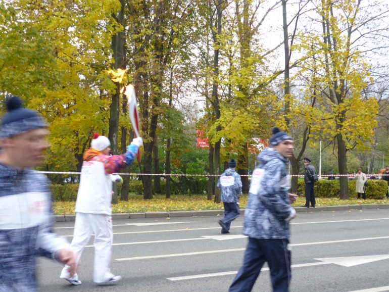 Приняли участие в эстафете Олимпийского огня)))