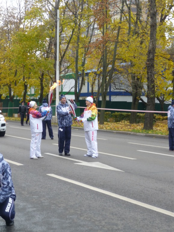 Приняли участие в эстафете Олимпийского огня)))