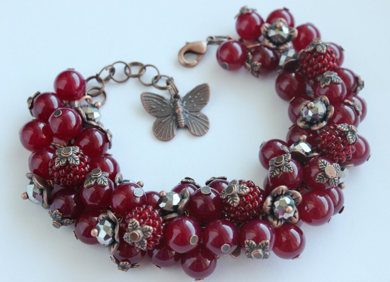 Браслет "Малиновый"