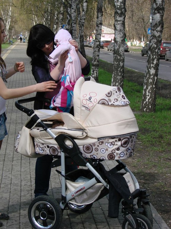 Вот и настало время продать нашу любимую колясочку..