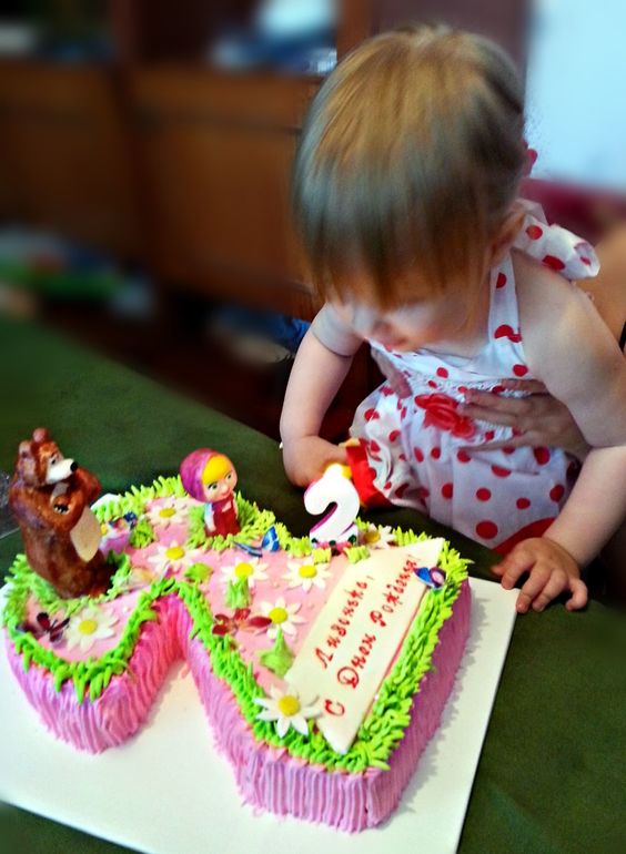 Лизуле 2 года)))