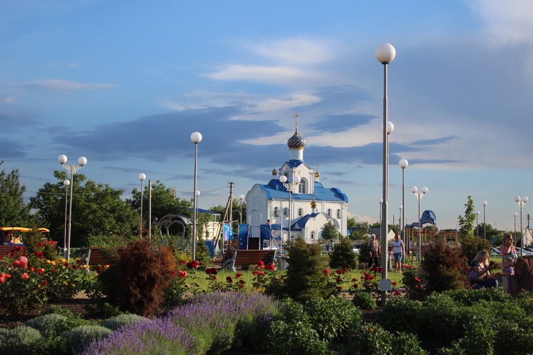 Станица романовская. Романовская станица Ростовская. Станица Романовская Волгодонского района. Набережная в станице Романовской. Ст Романовская Волгодонского района.