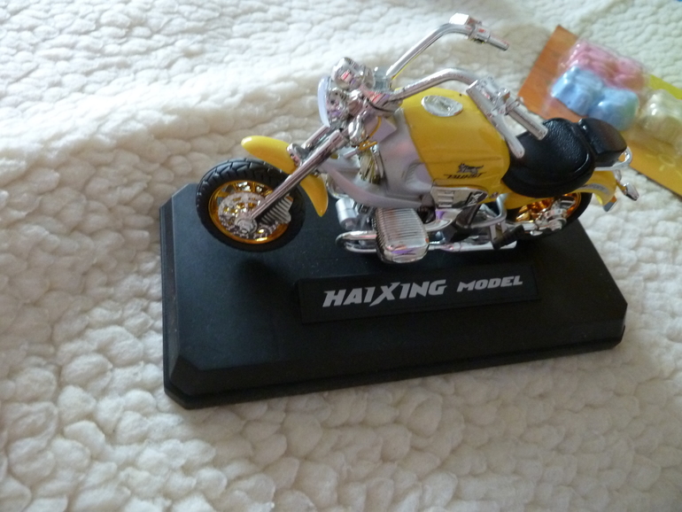 У нас ГОДОВЩИНА   ПОДАРКООБМЕНА!!!