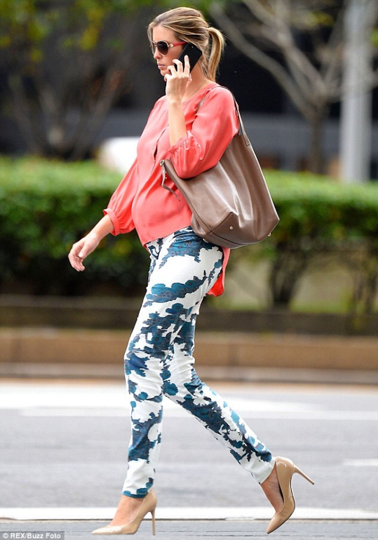 Беременный стиль звезд. Иванка Трамп