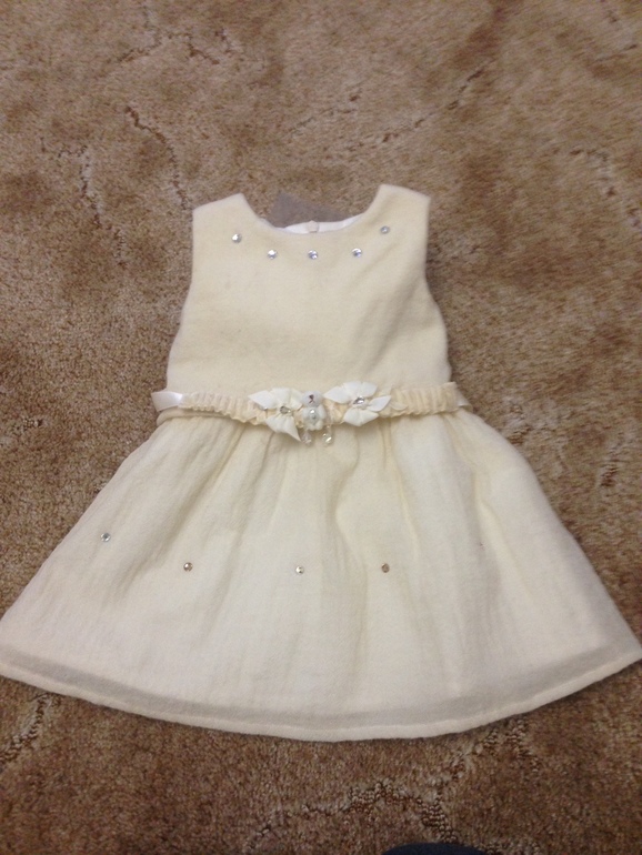 Продаю красивую одежду б/у для девочки от 0 до 12 месяцев.