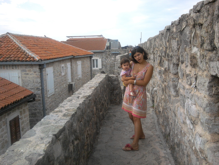 Черногория Рафаиловичи, сентябрь 2013 с ребенком 1год3мес