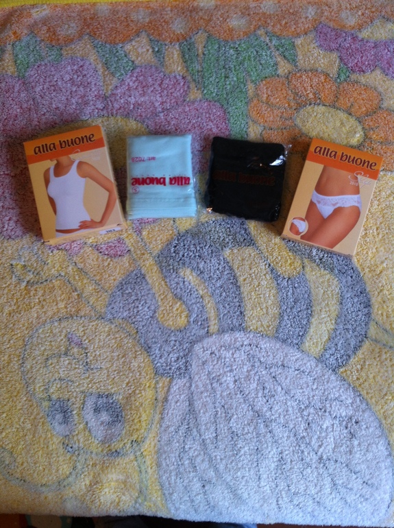 Нижнее белье и несравненные купальники