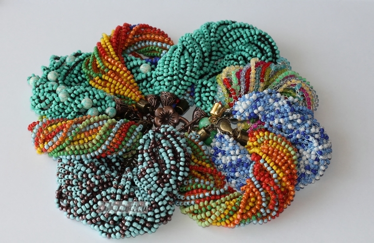 Браслеты из бисера. Продолжаю пополнять коллекцию)