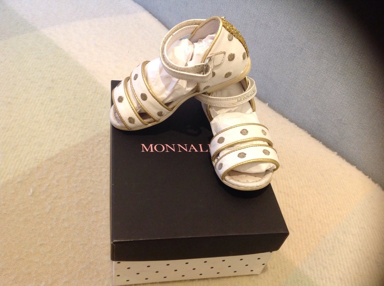 Monnalisa 24р, в идеале - 1000р