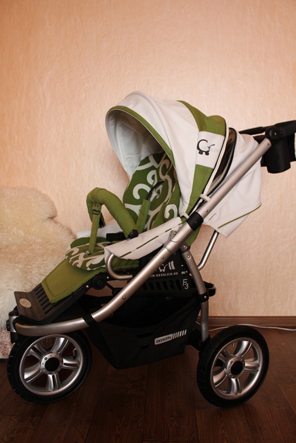 Продаю коляску Gesslein F3  с аксессуарами.