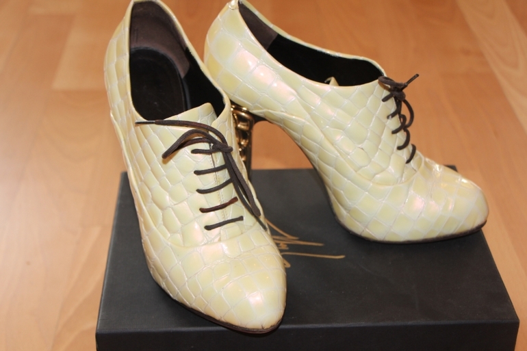 Брендовые туфли Versace, Dior, Christian Louboutin, Miu Miu