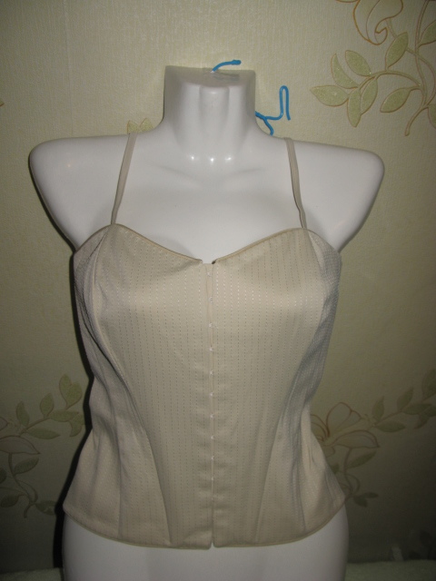 Вещи на лето и весну костюмы,сарафаны,туники .44-46-48- почта .я регион.