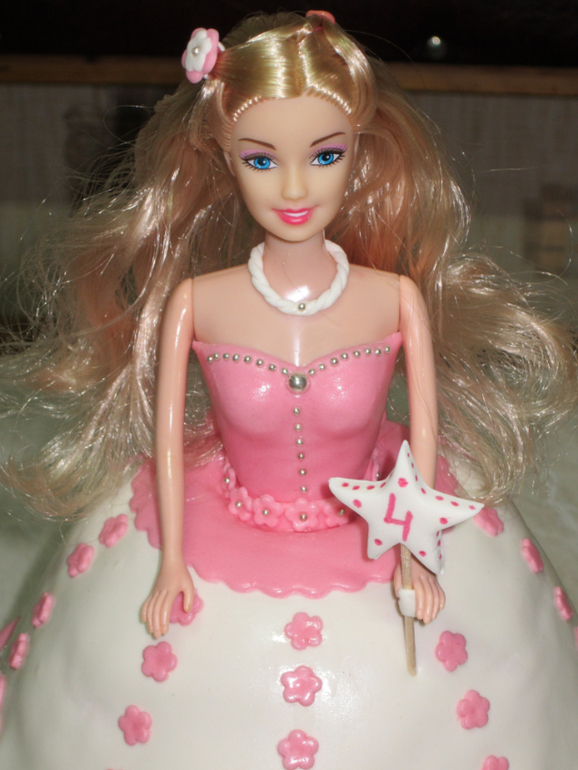Торт- Барби МК