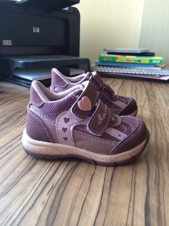 Обувь на девочку 20-22 размер, продам или поменяюсь