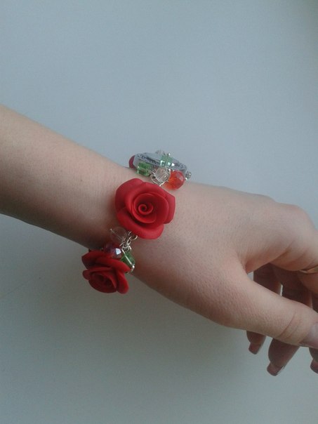 Ручные часики,цветочные мотивы из полимерной глины.