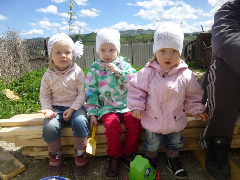 Лягушки-путешественницы или погодочки вместе 1 год 7 месяцев)