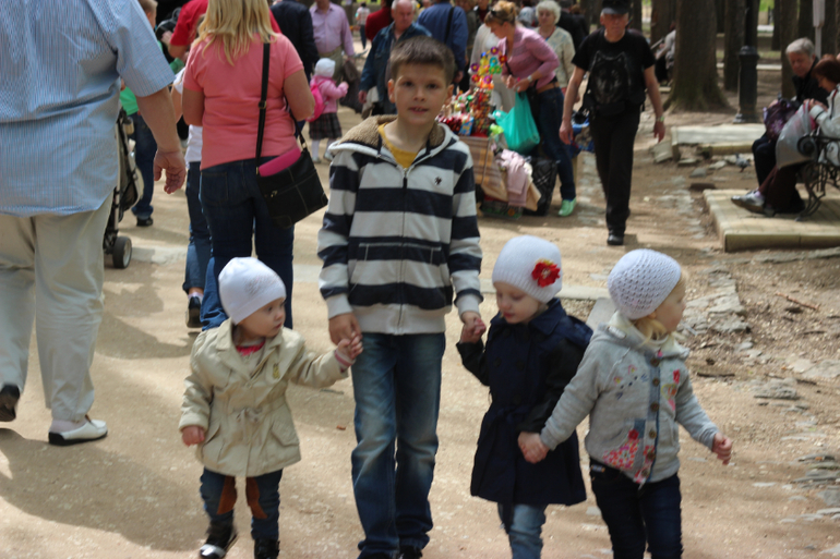 Лягушки-путешественницы или погодочки вместе 1 год 7 месяцев)