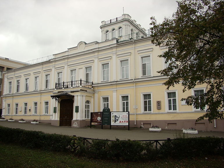 Международная Ночь музеев: праздник ИЗУМРУДНОГО ГОРОДА в Омске.