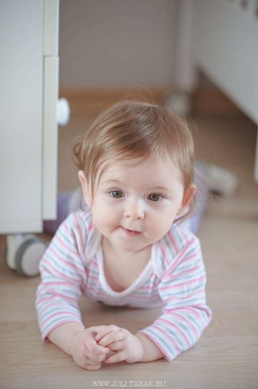 Полинка 9,5 месяцев