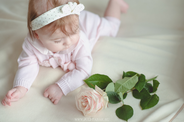 Полинка 7,5 месяцев