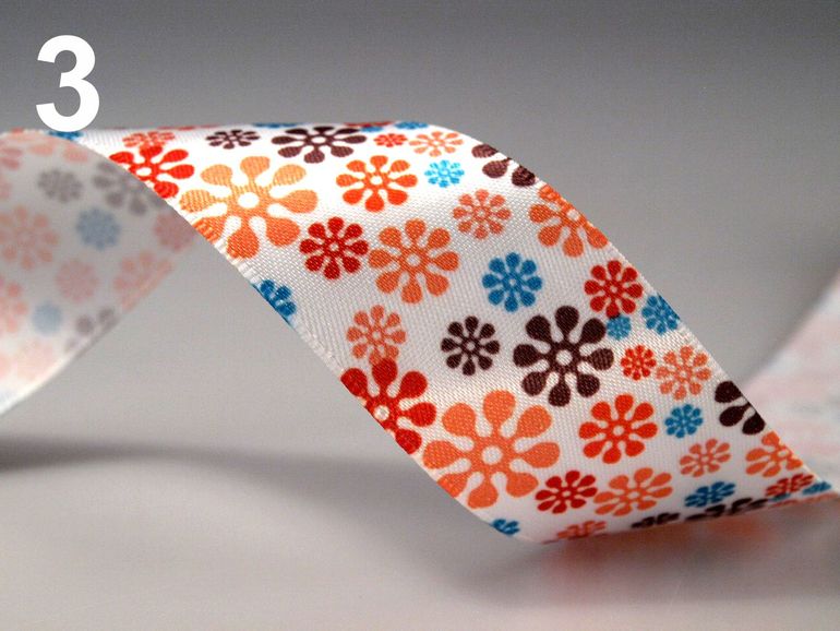 Ленты.. ленточки... для наших модниц! Очень много!!!