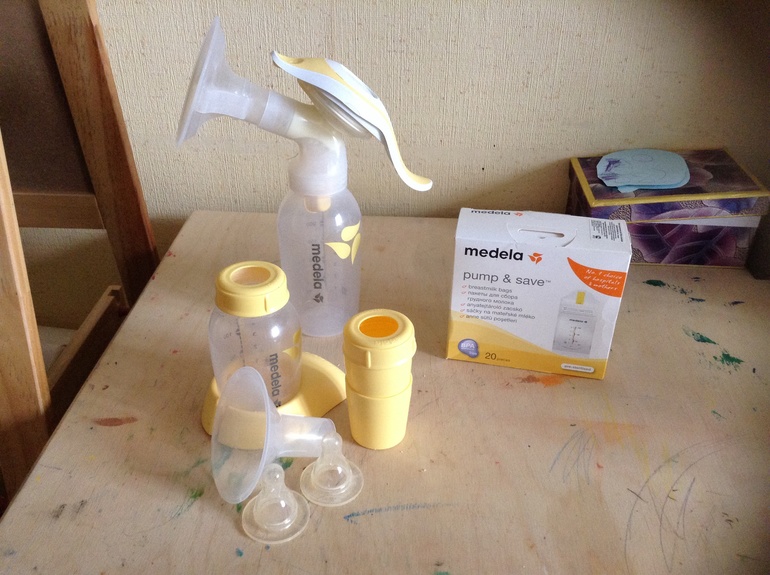 Ручной молокоотсос Medela