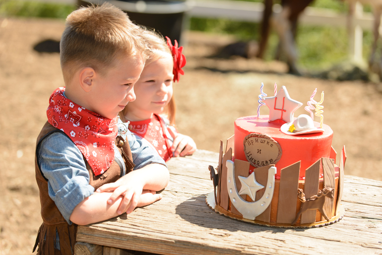Ковбойский День Рождения наших Солнышек!!! 4 года