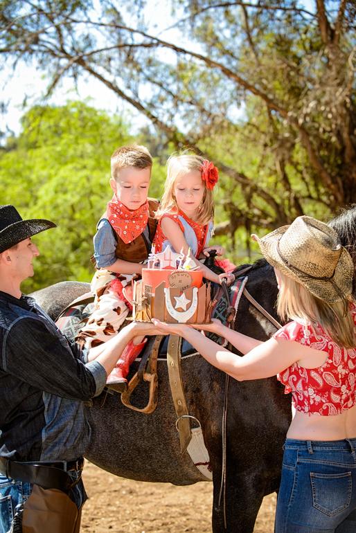 Ковбойский День Рождения наших Солнышек!!! 4 года