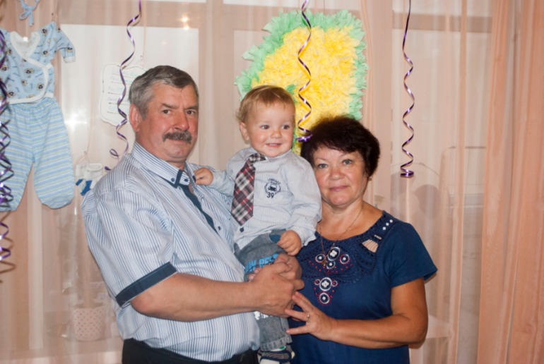 Первый День Рождения!