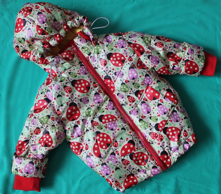 Демисезонная курточка "Весенняя лужайка" на рост 92.