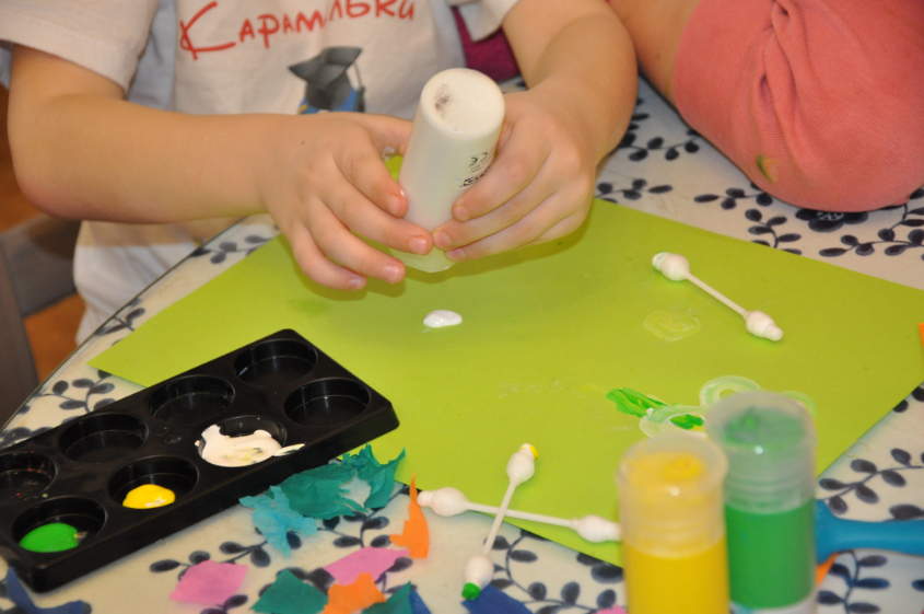 Рисование солью и немного палочками, ну и просто бодиарт