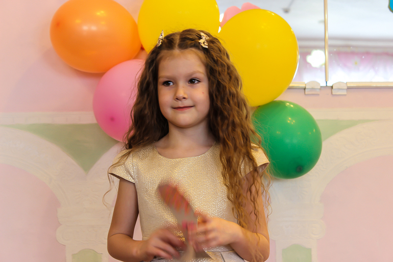 Мамин праздник)