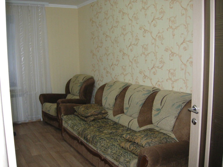 Девочки, помогите, пожалуйста, с цветовым решением гостинной для родителей!