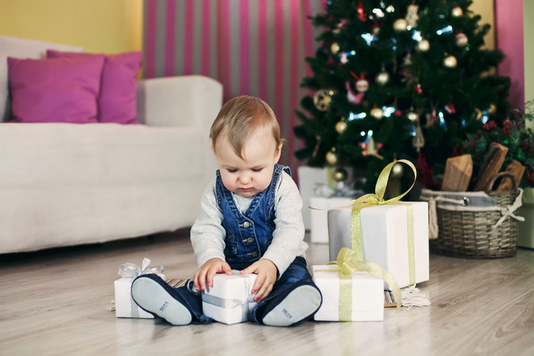 Кирюшка во всю готовится к Новому году)))