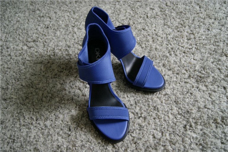 Обувь на 38-39 размер DKNY босоножки, ботильоны LORIBLU , UGG AUSTRALIA КЕДЫ!