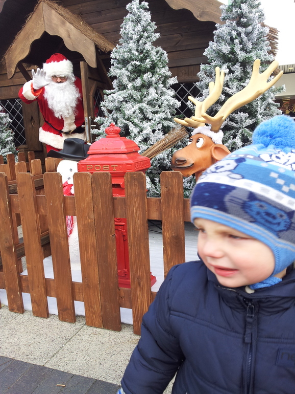 Первая встреча с  Santa Claus
