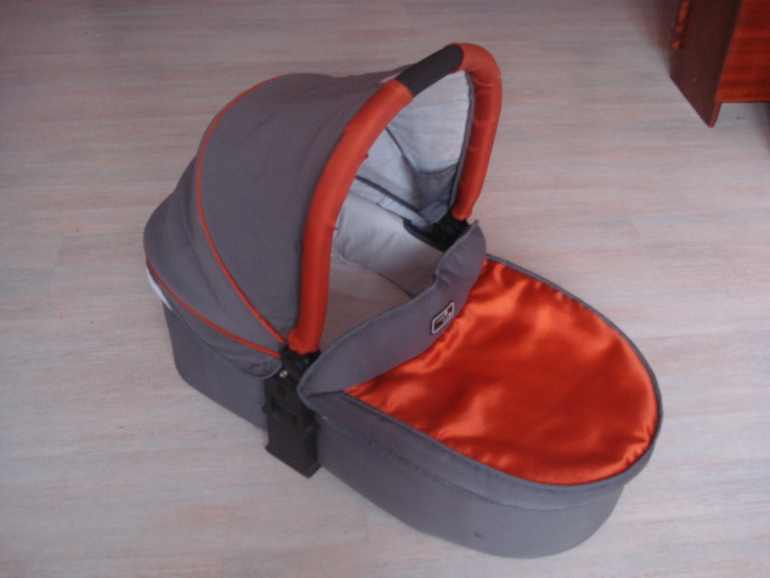 Люльку(без шасси) м.Марьино