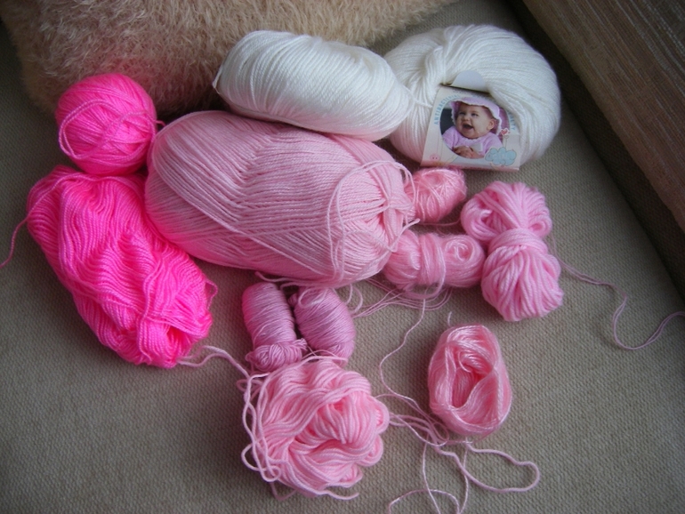 Моё вязание из остатков пряжи и другое.