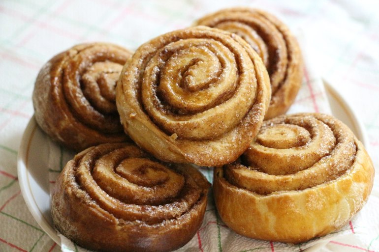 Булочки с корицей