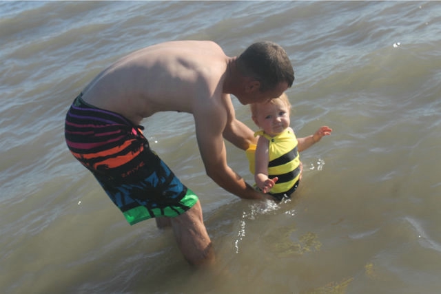 Наш маленький жабенок))) Сезон открыт)