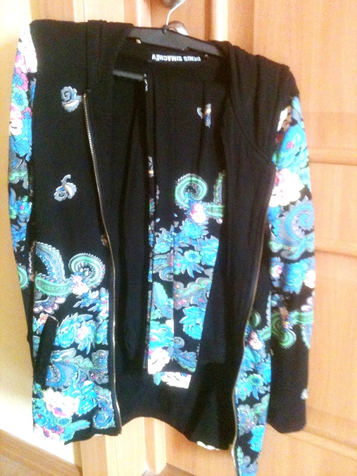 платья,юбки,джинсовый комбенизон,сарафан и мн др. 42- 44-46 (снизила цену)