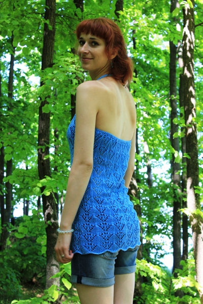 Голубой ажурный топ