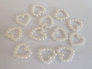 Девочки, жемчужные полубусины нужны кому?)))