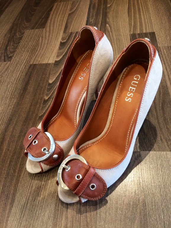 Туфли Guess с открытым мыском 38 р