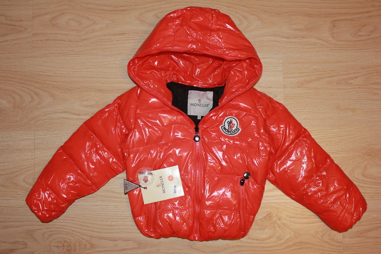 Демисезонные курточки и жилеты для мальчиков и девочек. Снизила цены!