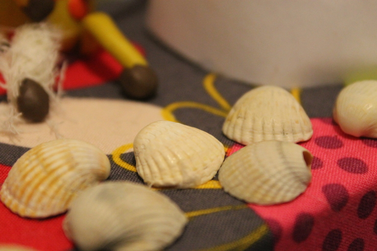 Объемная поделка Айболит